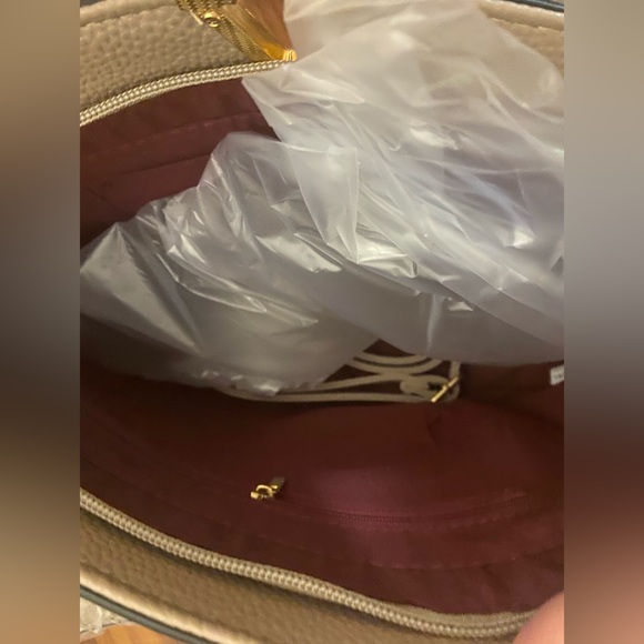 NWT Tan Pebbled Tote Bag Set w/ Wallet - Picture 6 of 10